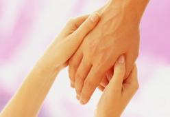 Sai che massaggiando determinati punti della mano, dai sollievo al tuo corpo?