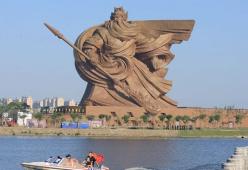 In Cina una enorme statua per il Dio della Guerra