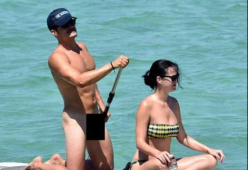 Orlando Bloom in versione hot in Sardegna con Katy Perry

