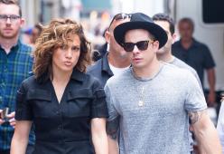 Jennifer Lopez torna single: finisce la storia con Casper Smart
