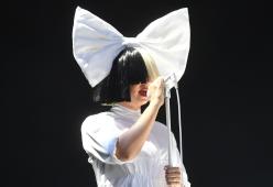 Sia: arriva il nuovo singolo "The Greatest". Guarda il video
