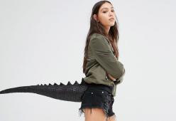 La strana moda delle code animali dei giovani di oggi