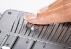 In Francia al via la legge che vieta le mail fuori dall'orario di lavoro