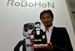 Ecco la rivoluzione dello smartphone: si chiama RoBoHoN