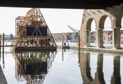 L'urbanizzazione rovina il paesaggio? Ecco la scuola galleggiante!