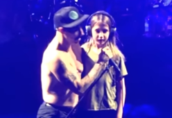 Red Hot Chili Peppers, sul palco anche il figlio di Anthony Kiedies
