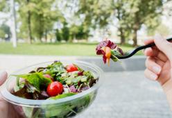 La pausa pranzo degli italiani è diventata salutare: ecco come