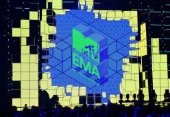 Justin Bieber e Lady Gaga dominano gli MTV EMA
