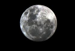 L'uomo tornerà sulla Luna entro 10 anni: lo dice la Nasa
