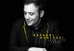 RAPHAEL GUALAZZI
Lotta Things
