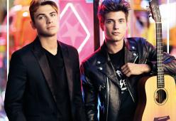 BENJI & FEDE feat. JASMINE THOMPSON
Forme geometriche (addicted to you)