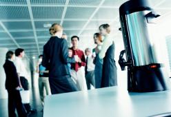 Vietata la pausa caffè ai dipendenti, è tempo "rubato" al lavoro!