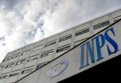 Va all'Inps e gli dicono che è morto da 7 mesi