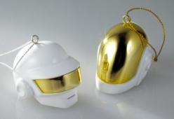 Daft Punk: per Natale un merchandising decisamente unico 
