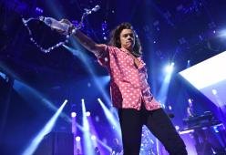 Harry Styles esaudisce il desiderio della fan in videochat
