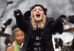 Madonna “dovrebbe essere arrestata”: lo chiedono i Repubblicani