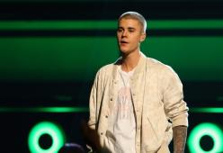 Justin Bieber rispolvera la batteria