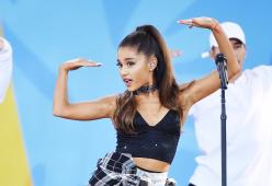 Ariana Grande incinta? Scivolone dell'Associated Press