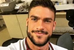 Fran Suarez, è lui l'infermiere più bello del mondo 