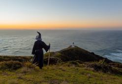 #GandalfTheGuide: Il fotografo che ha girato la Nuova Zelanda vestito da Gandalf