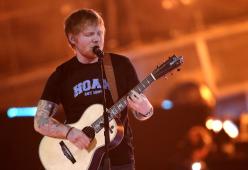 Ed Sheeran: lanciati due remix di “Shape of You”