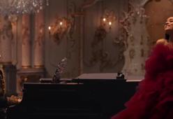 Ariana Grande e John Legend cantano per  "La Bella e La Bestia", il video