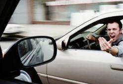 CarNote, in arrivo l'app anti-clacson, per diminuire l'inquinamento acustico. E i diverbi