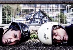 Paolo Calabresi e Valerio Aprea, protagonisti dello spettacolo teatrale "Qui e Ora" ospiti di Tony e Ross
