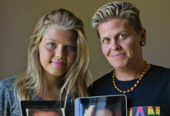 Teenager cambia sesso e convince anche sua madre a farlo