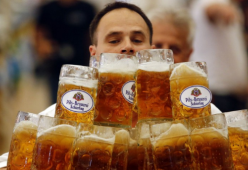 Dieci cose che devi ancora scoprire sulla  birra. Sapevate che era andata anche nello spazio?