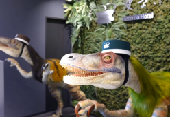 Giappone: inaugurato il primo hotel gestito da dinosauri-robot
