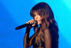 Selena Gomez: “Ero dipendente da droghe, alcol.. e social network!”