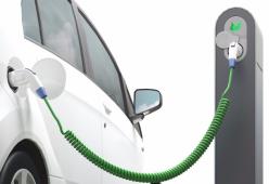 Auto pulite, nel 2030 elettrico il 20% delle nuove vetture