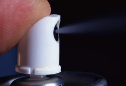 Muore a 12 anni per intossicazione da deodorante