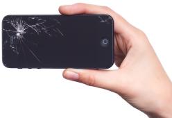 Basta schermi rotti degli smartphone. Arriva il nuovo “vetro” autorigenerante
