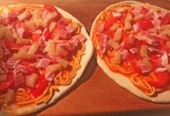 Pizza con spaghetti in scatola: ecco la cena del premier neozelandese