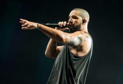 Drake: donna fa irruzione nella sua villa e “ruba” delle bibite dal frigo, arrestata