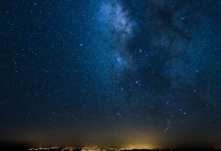 Ammirare da vicino la Via Lattea si può. Ecco il video in time lapse