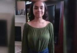 Maglietta troppo scollata: studentessa sospesa da scuola