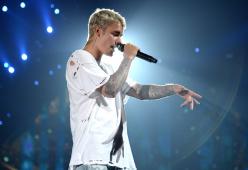 I fan britannici chiedono a Justin Bieber di cancellare i suoi concerti