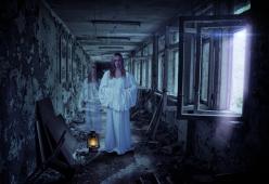 Video: riprende un fantasma mentre prova la telecamera del nuovo smartphone 