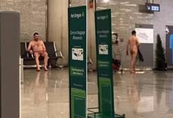Palma di Maiorca: cosa ci fa un uomo nudo in aeroporto? 