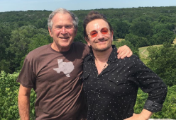 Bono visita il ranch di George W. Bush