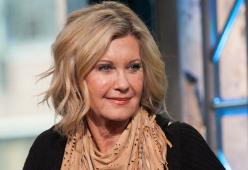 Olivia Newton-John: “È tornato il tumore al seno". Tour annullato 