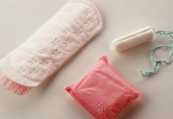 Assorbenti gratis: il primo Paese al mondo a garantirli è la Scozia
