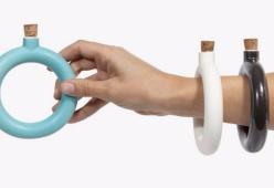 Il bracciale-fiaschetta, ecco l’accessorio da utilizzare con molta attenzione!