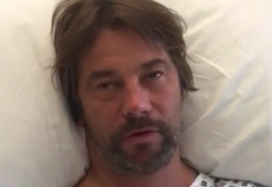 Jay Kay sta male, annullati i live dei Jamiroquai: "Mi scuso con voi"