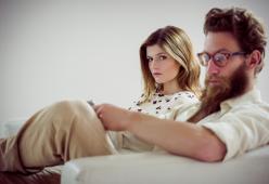 Se sei una persona educata, non dirai mai una di queste 10 frasi