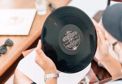 Dischi in vinile, un ritorno di fiamma che mette in crisi il digitale 