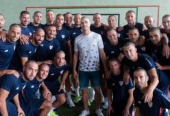 Athletic Bilbao, il difensore Yeray Alvarez ha un tumore e i compagni di squadra si rasano a zero